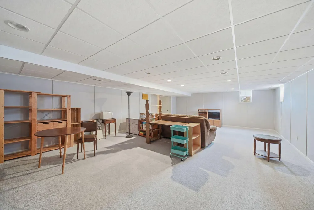 3427 Leeomi Drive Raisin Township, MI 49229