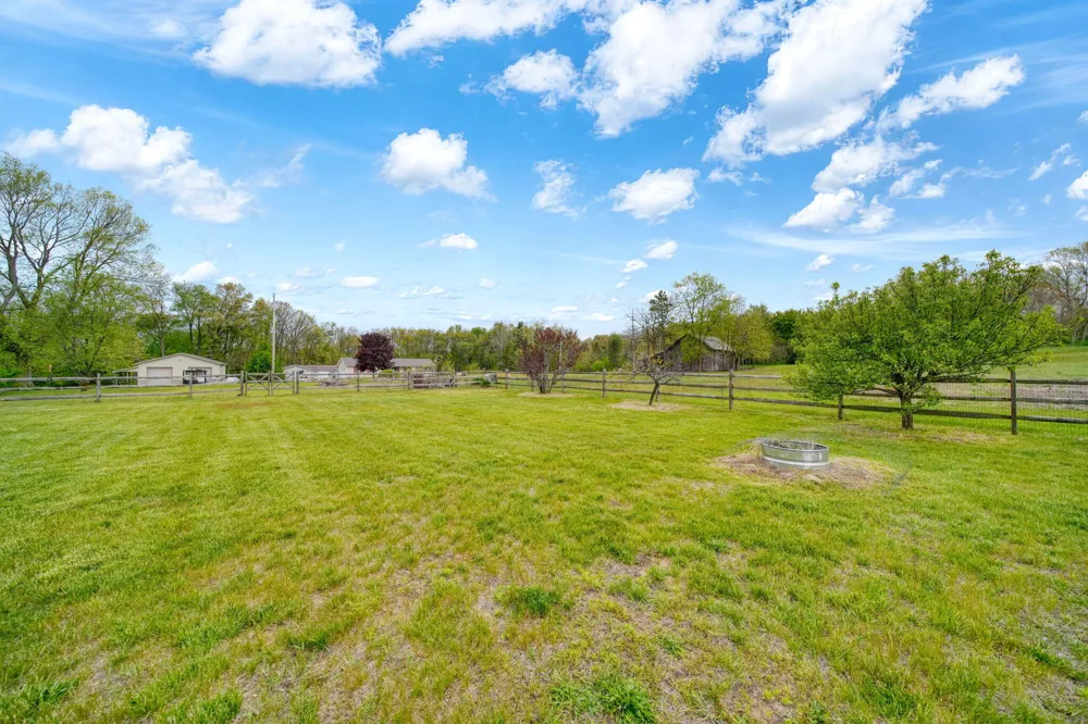 3427 Leeomi Drive Raisin Township, MI 49229