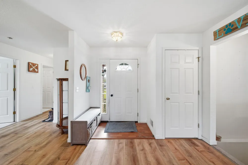 3427 Leeomi Drive Raisin Township, MI 49229