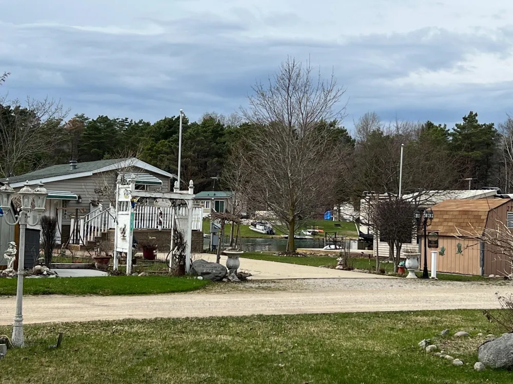 2221 Grass Lake Avenue Freeman Township, MI 48632