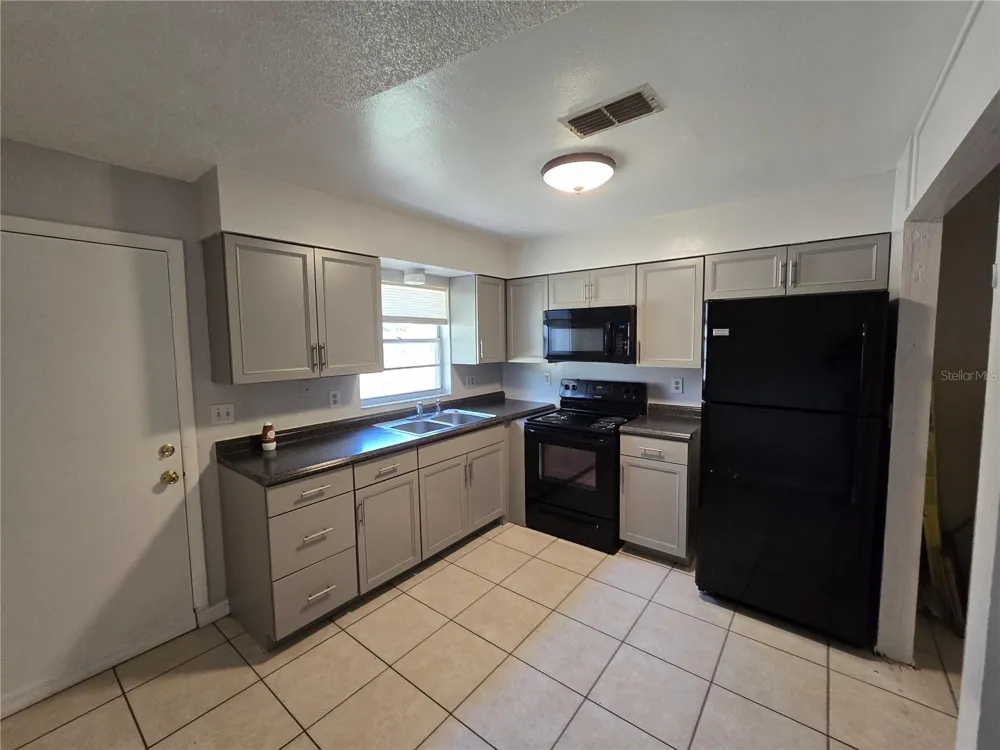 5667 STRUTHERS COURT Winter Haven, FL 33884