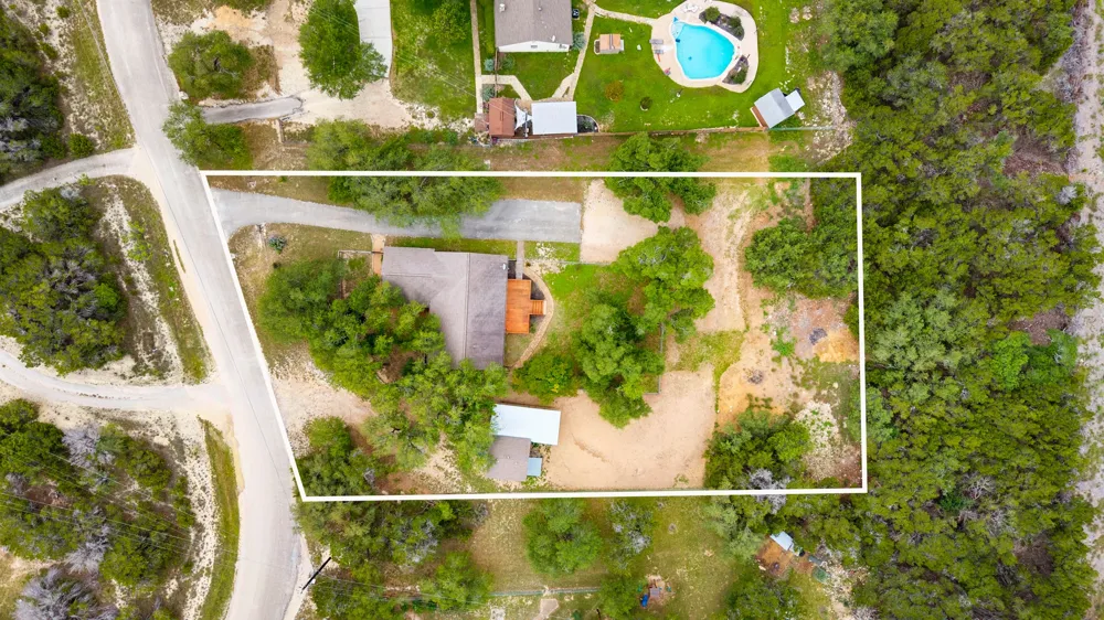 2110 Spring Valley Drive Dripping Springs, TX 78620