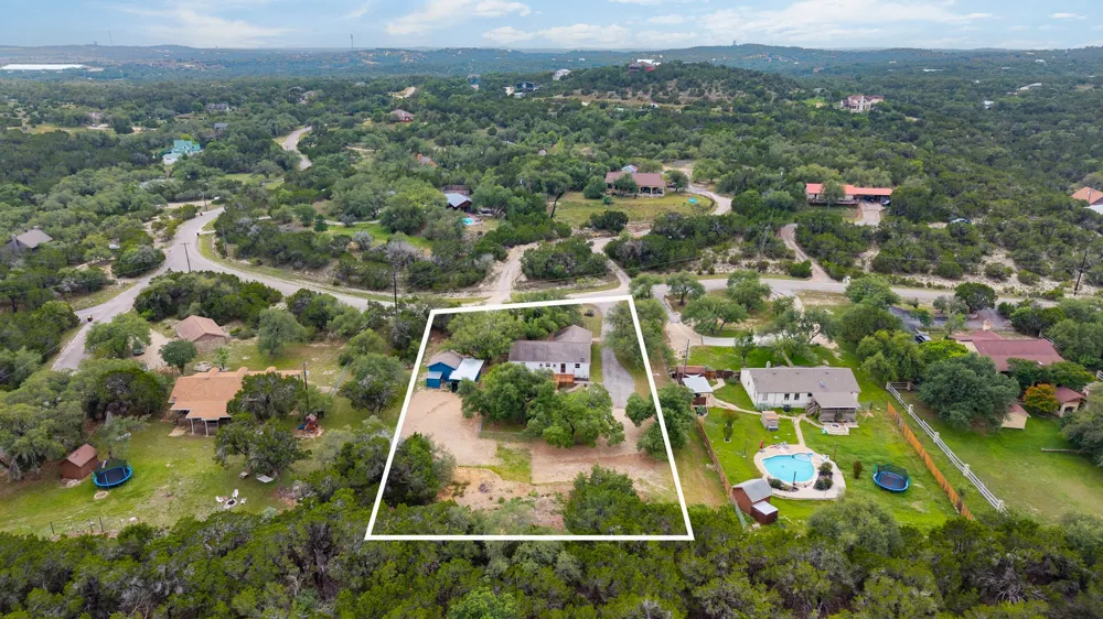 2110 Spring Valley Drive Dripping Springs, TX 78620