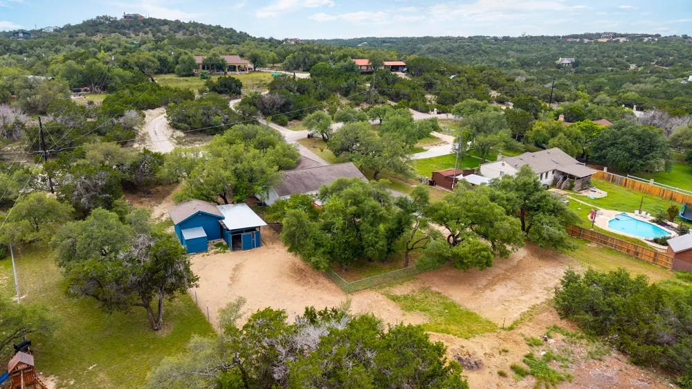 2110 Spring Valley Drive Dripping Springs, TX 78620