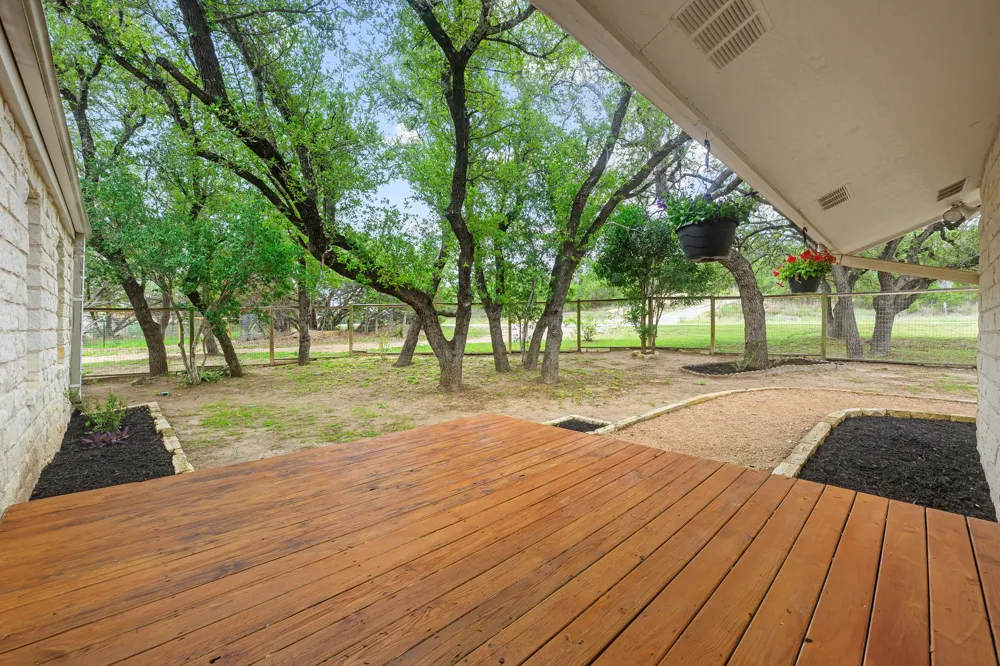 2110 Spring Valley Drive Dripping Springs, TX 78620