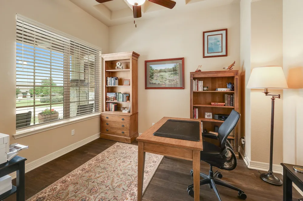 2285 Nature View Loop Driftwood, TX 78619