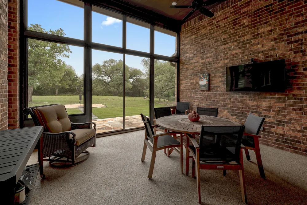 2285 Nature View Loop Driftwood, TX 78619