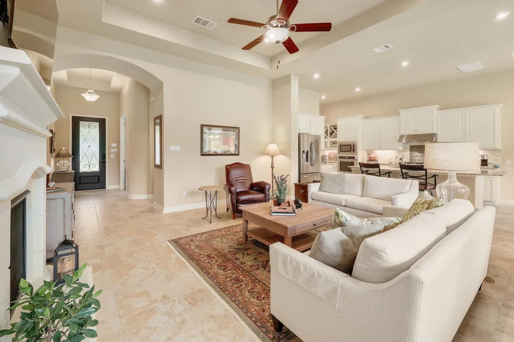 2285 Nature View Loop Driftwood, TX 78619