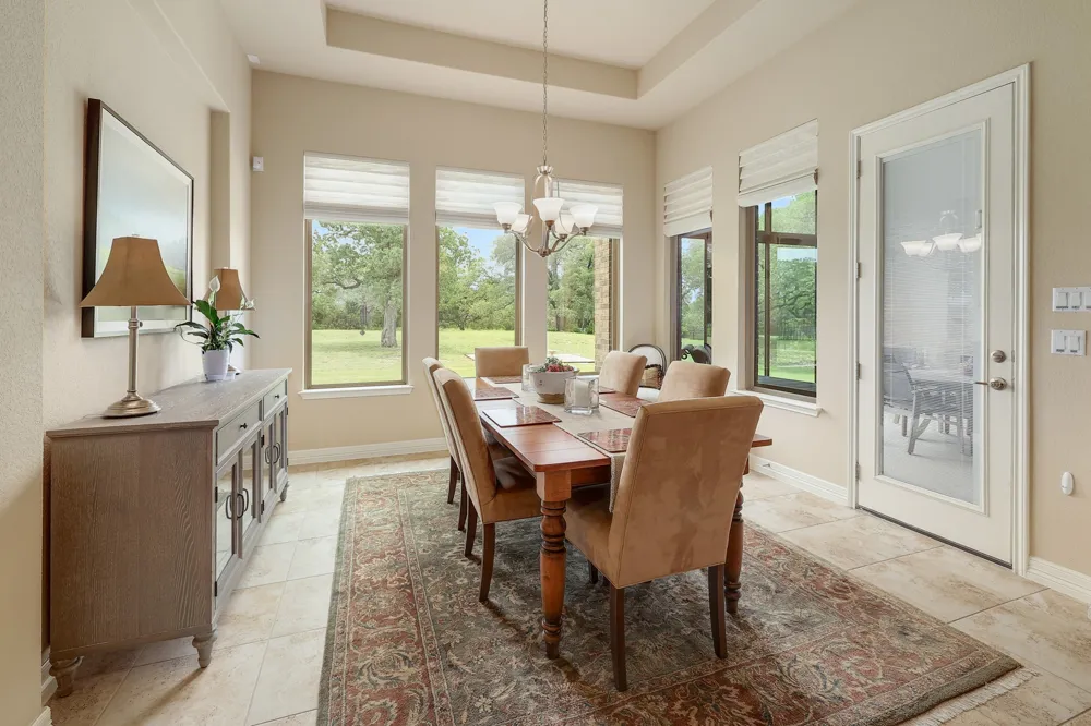 2285 Nature View Loop Driftwood, TX 78619