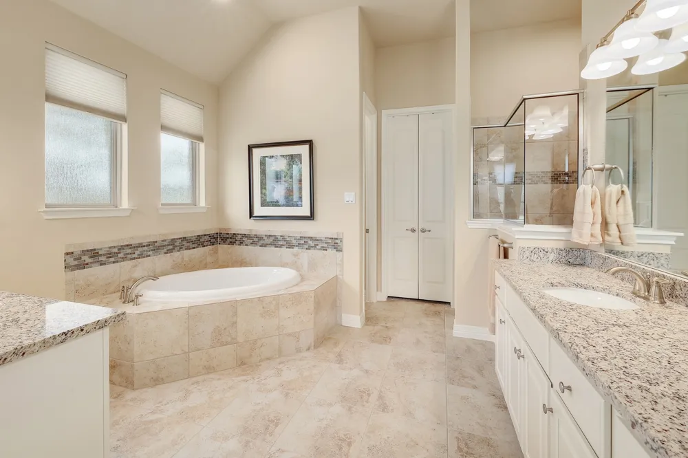 2285 Nature View Loop Driftwood, TX 78619