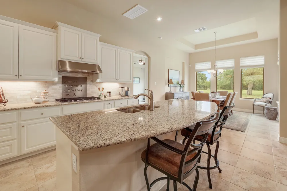 2285 Nature View Loop Driftwood, TX 78619