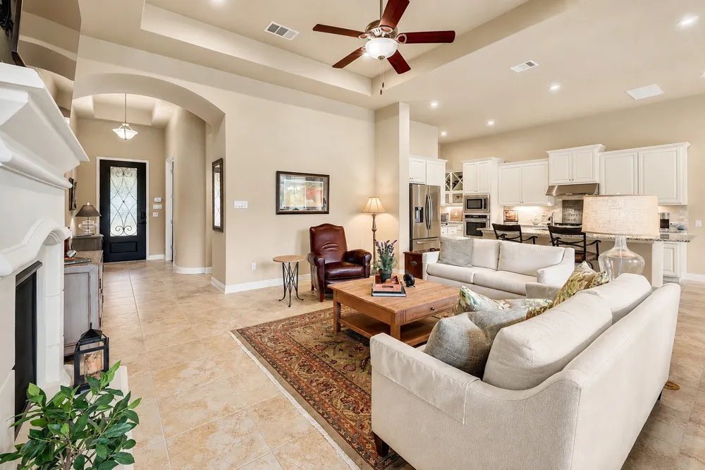 2285 Nature View Loop Driftwood, TX 78619