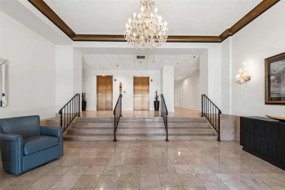 2109 BAYSHORE BOULEVARD #205 Tampa, FL 33606