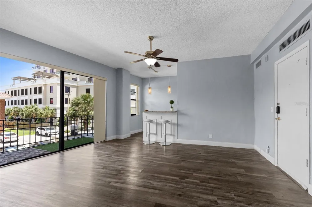 2109 BAYSHORE BOULEVARD #205 Tampa, FL 33606
