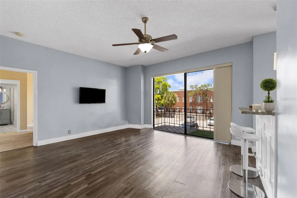 2109 BAYSHORE BOULEVARD #205 Tampa, FL 33606