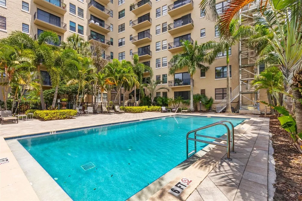 2109 BAYSHORE BOULEVARD #205 Tampa, FL 33606