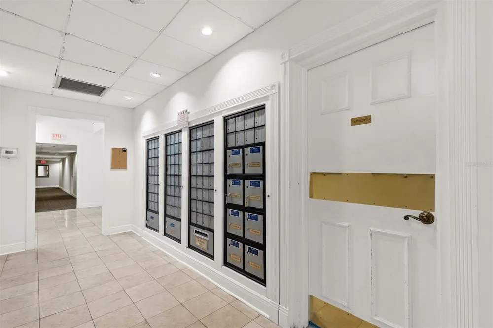 2109 BAYSHORE BOULEVARD #205 Tampa, FL 33606
