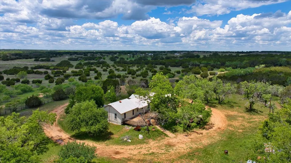 4220 County Road 202 Burnet, TX 78611