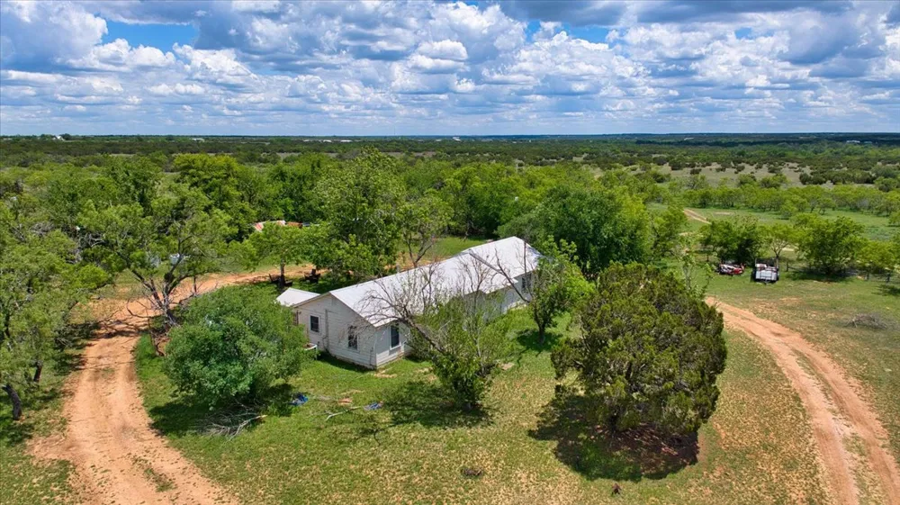 4220 County Road 202 Burnet, TX 78611