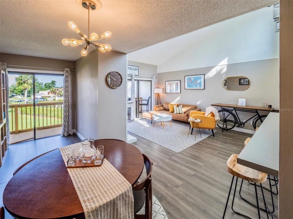 1051 S HIGHLAND STREET #7E Mount Dora, FL 32757