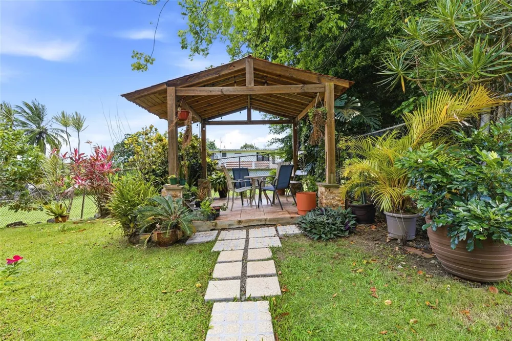 10 FORTUNA 27 A Luquillo, PR 00773
