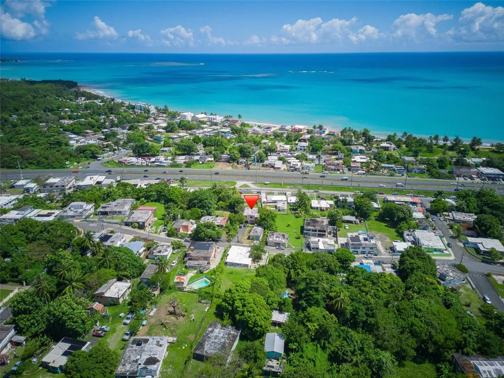 10 FORTUNA 27 A Luquillo, PR 00773