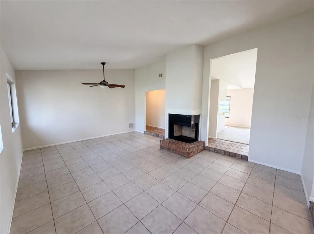 2631 ALABASTER AVENUE Orlando, FL 32833