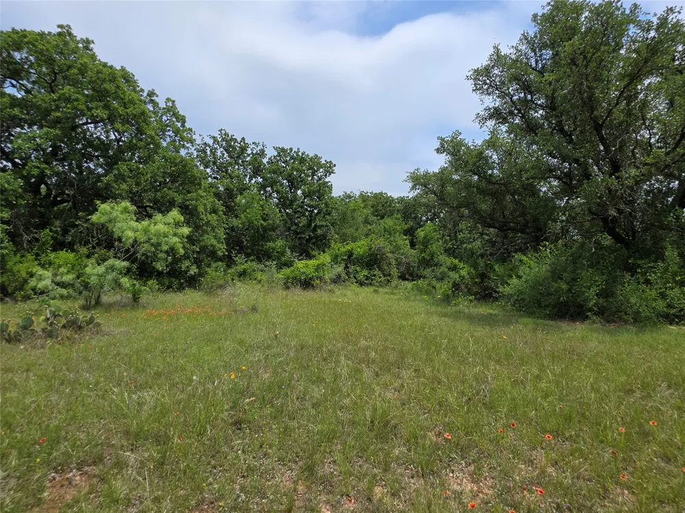 601 County Road 136 Comanche, TX 76442