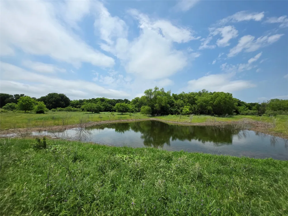 601 County Road 136 Comanche, TX 76442