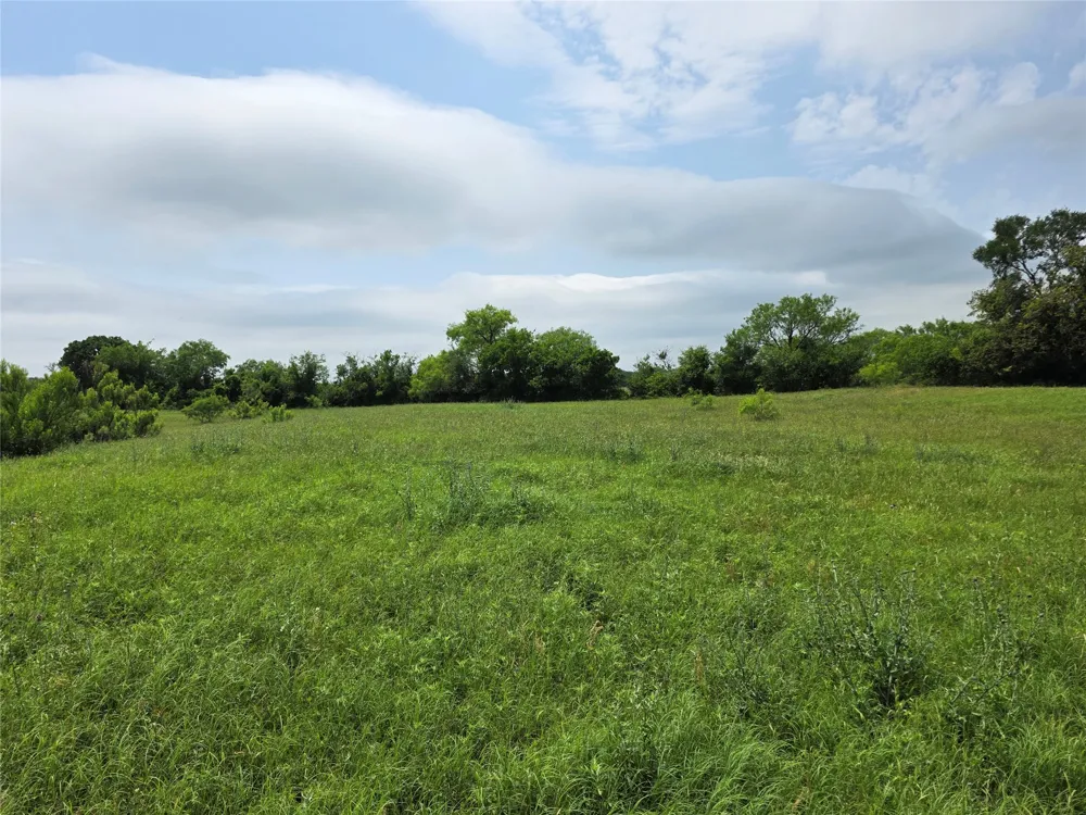 601 County Road 136 Comanche, TX 76442