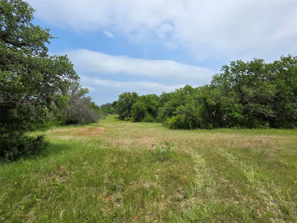 601 County Road 136 Comanche, TX 76442