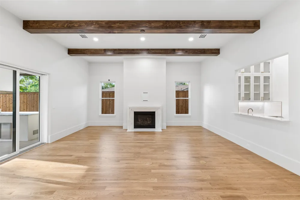 9939 Ontario Lane Dallas, TX 75220