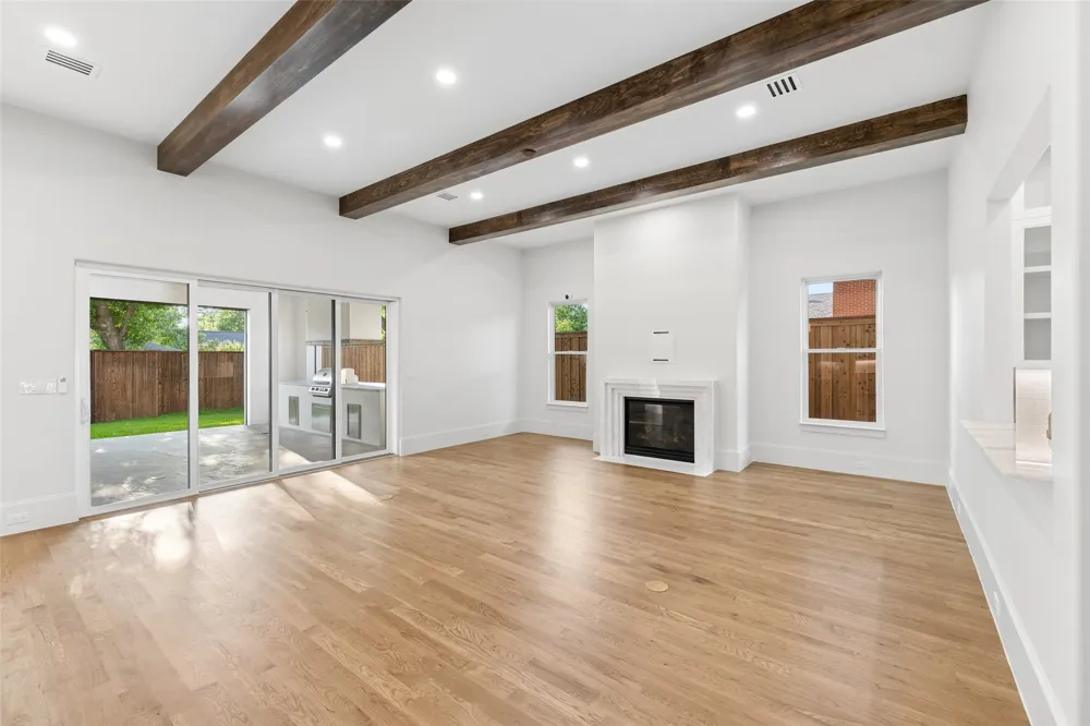 9939 Ontario Lane Dallas, TX 75220