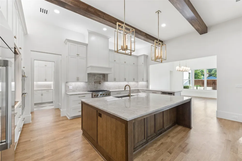 9939 Ontario Lane Dallas, TX 75220