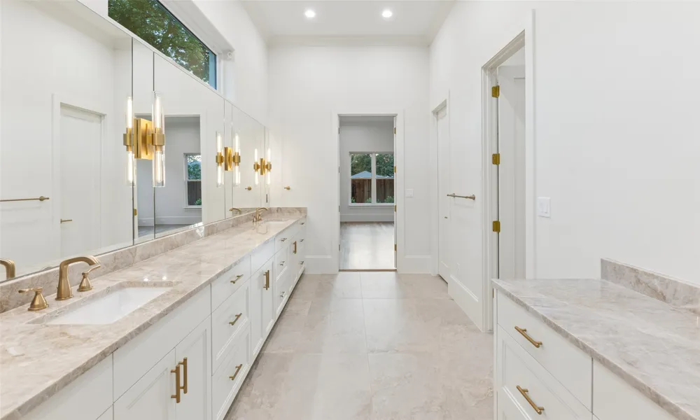 9939 Ontario Lane Dallas, TX 75220