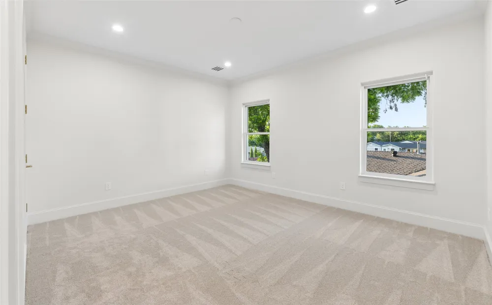 9939 Ontario Lane Dallas, TX 75220