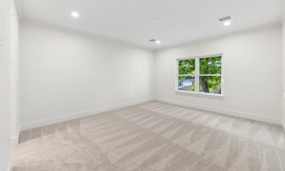 9939 Ontario Lane Dallas, TX 75220
