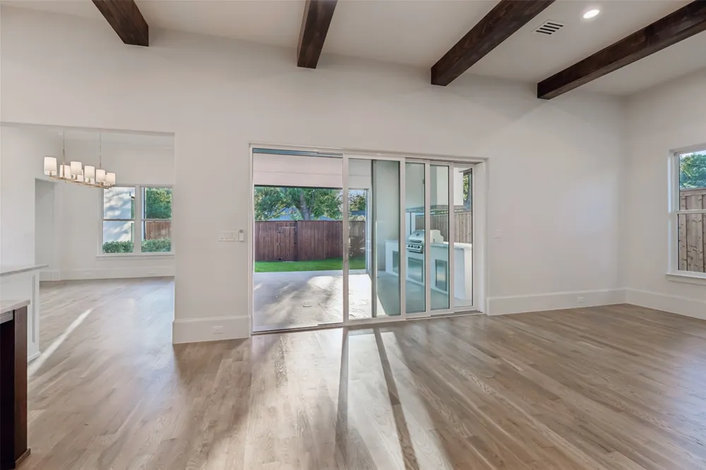 9939 Ontario Lane Dallas, TX 75220