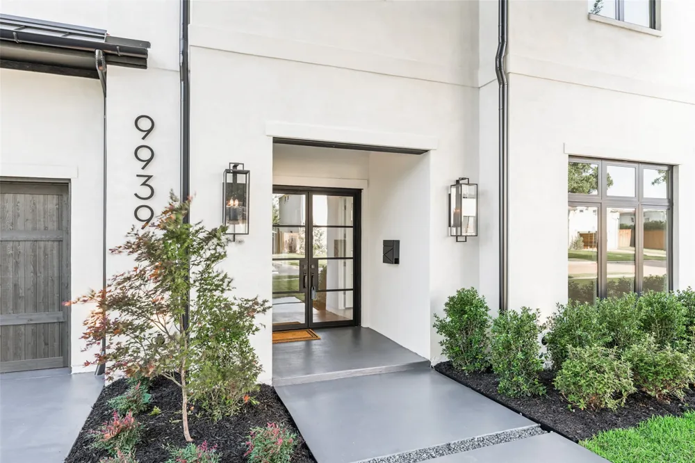 9939 Ontario Lane Dallas, TX 75220