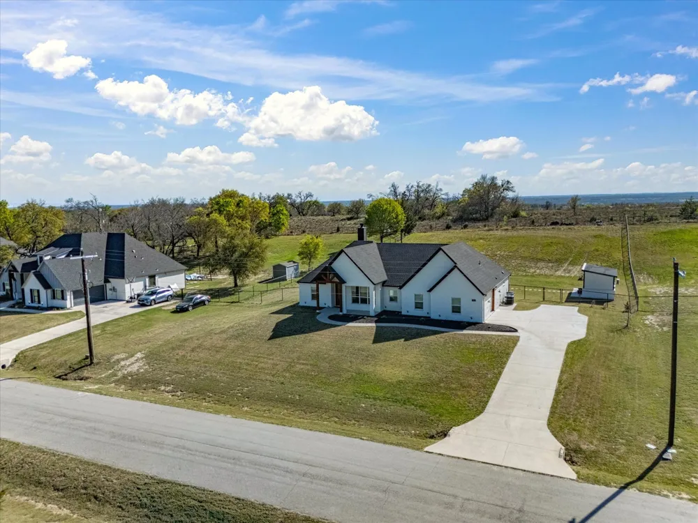 356 Scenic Wood Drive Reno, TX 76020