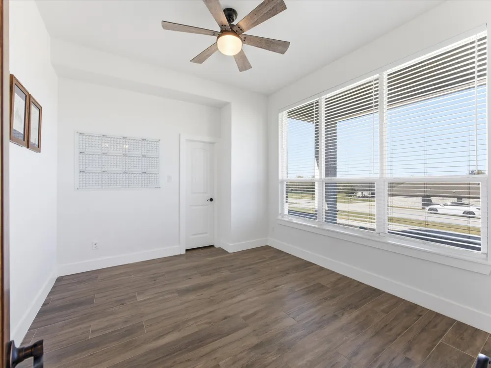 356 Scenic Wood Drive Reno, TX 76020