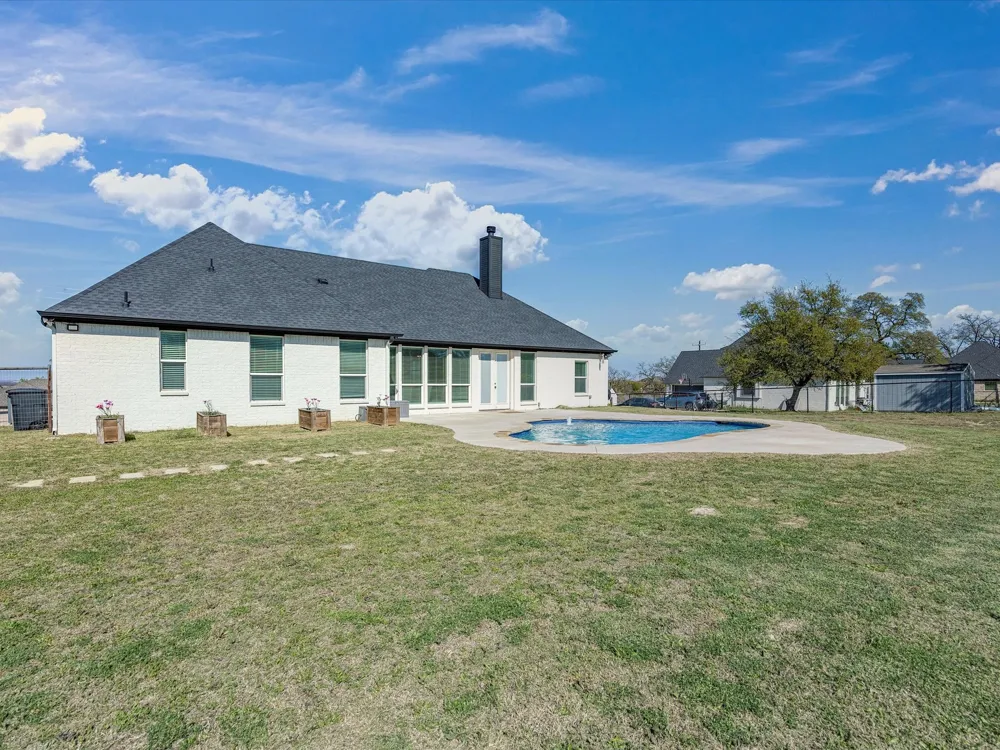 356 Scenic Wood Drive Reno, TX 76020
