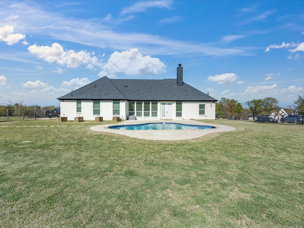 356 Scenic Wood Drive Reno, TX 76020