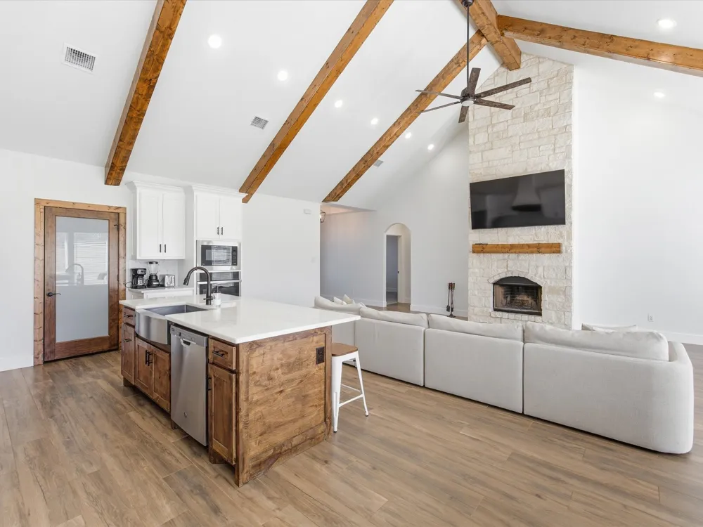 356 Scenic Wood Drive Reno, TX 76020