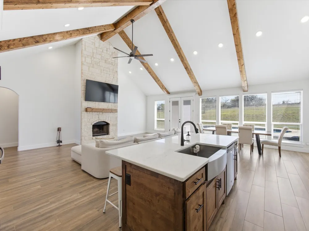 356 Scenic Wood Drive Reno, TX 76020