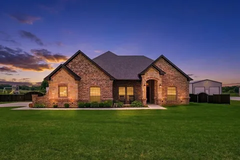1027 Hope Court