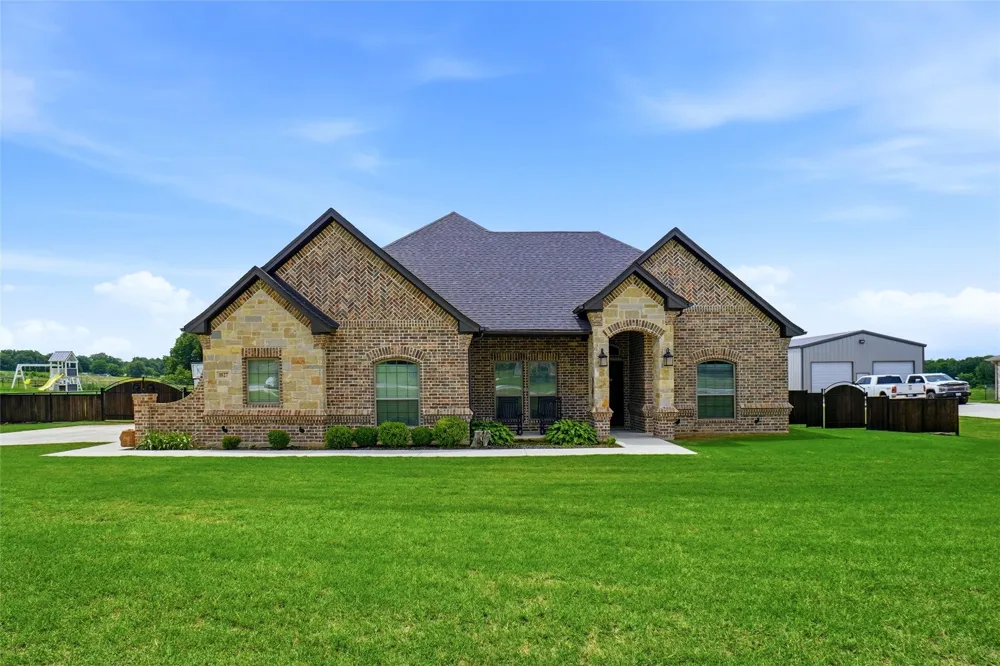 1027 Hope Court Boyd, TX 76023