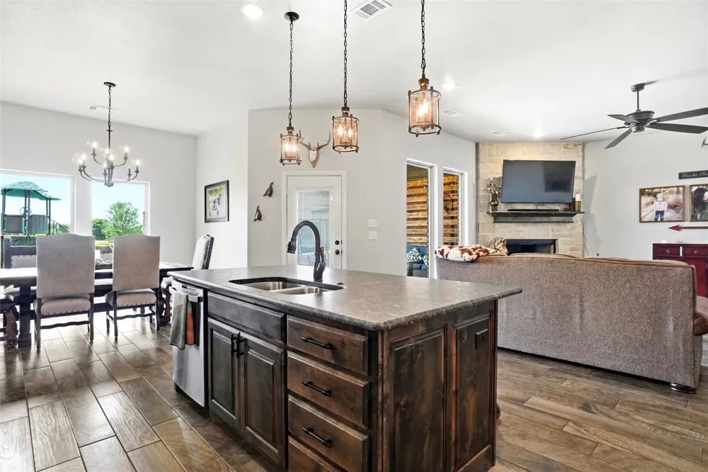 1027 Hope Court Boyd, TX 76023