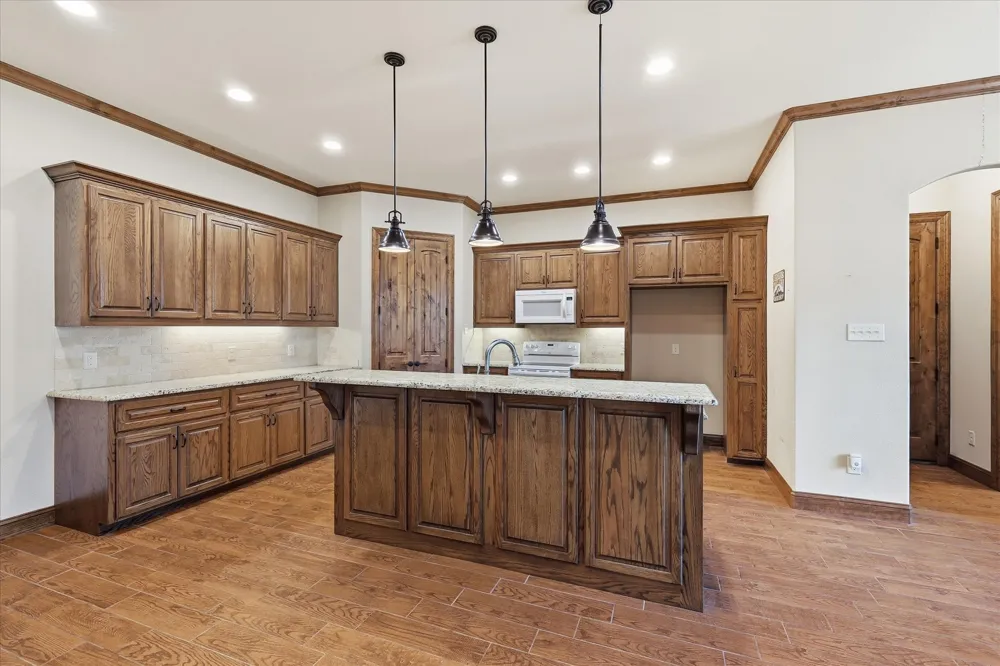 108 S Walnut Street Roanoke, TX 76262