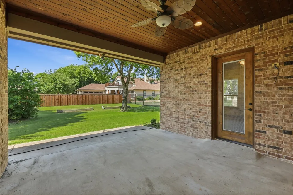 108 S Walnut Street Roanoke, TX 76262